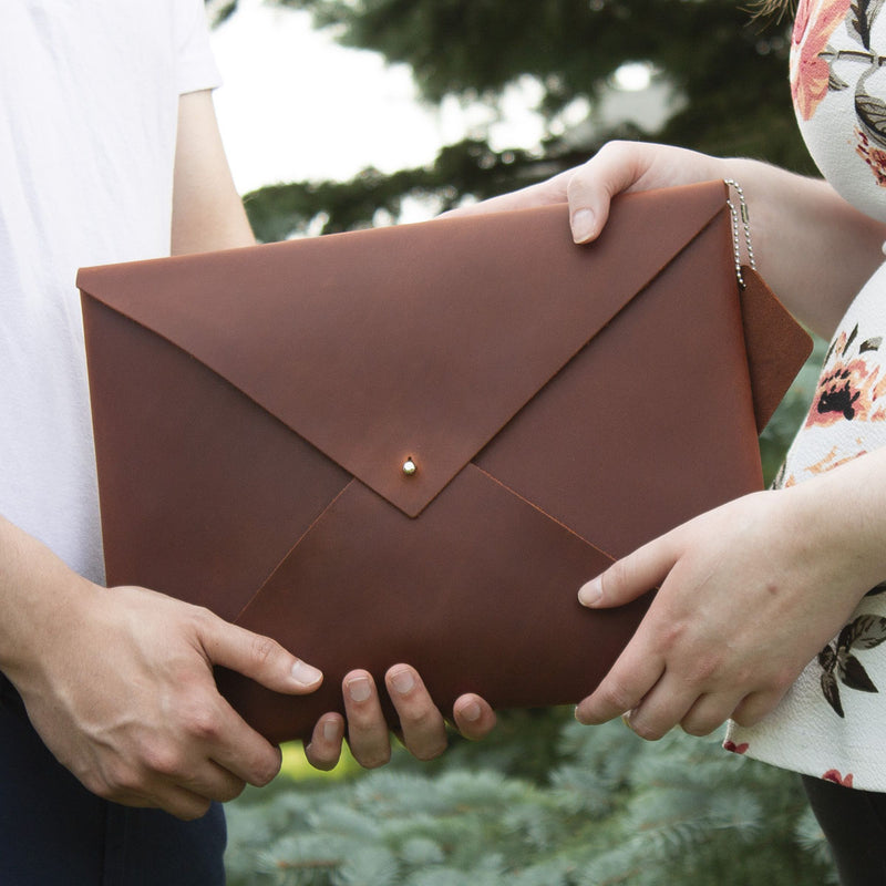 How to Use the Leather Envelope