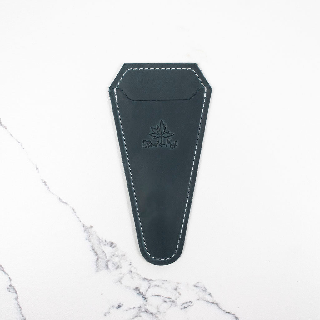 Leather Tall Magnetic Scissors Sheath – Thread and Maple