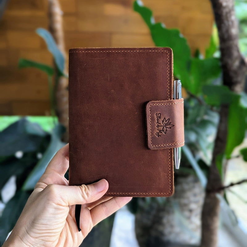 Maker's Mini Folio A6 – Thread and Maple