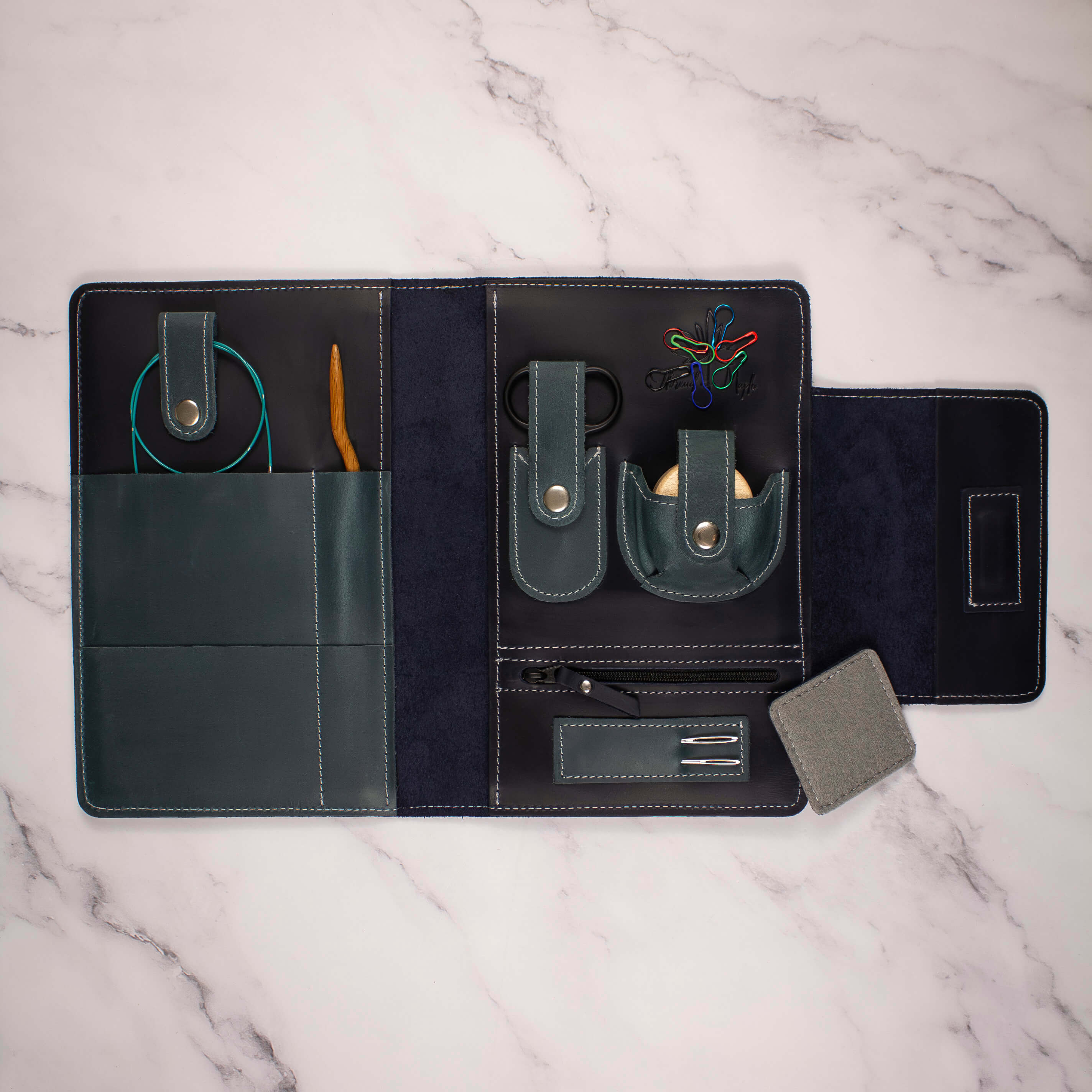 Notions Organizer – Thread and Maple