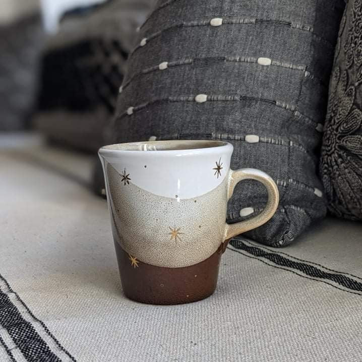 handmade ceramic mug brown with gold stars