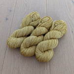 worsted weight yarn pretty yellow